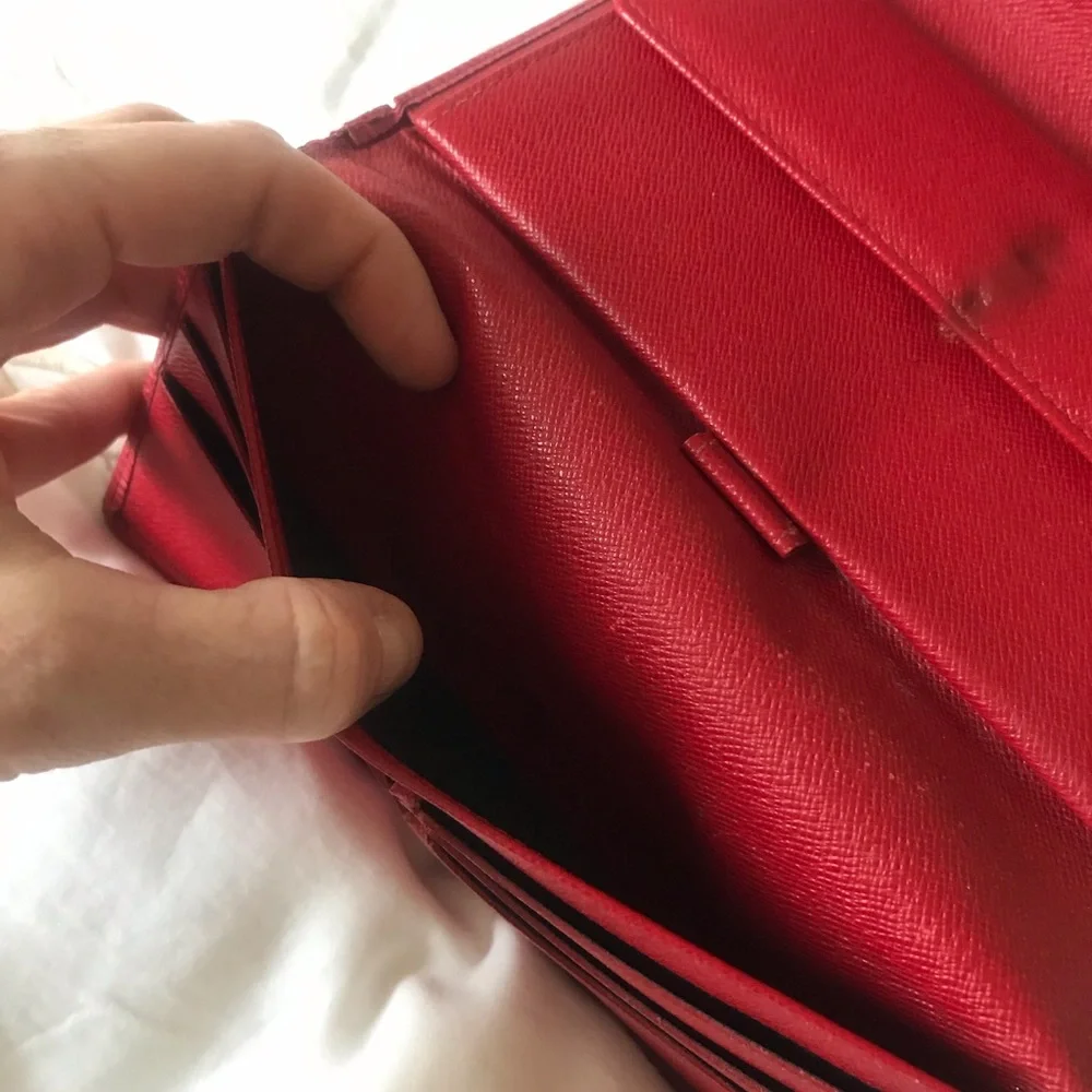 Louis Vuitton Epi wallet